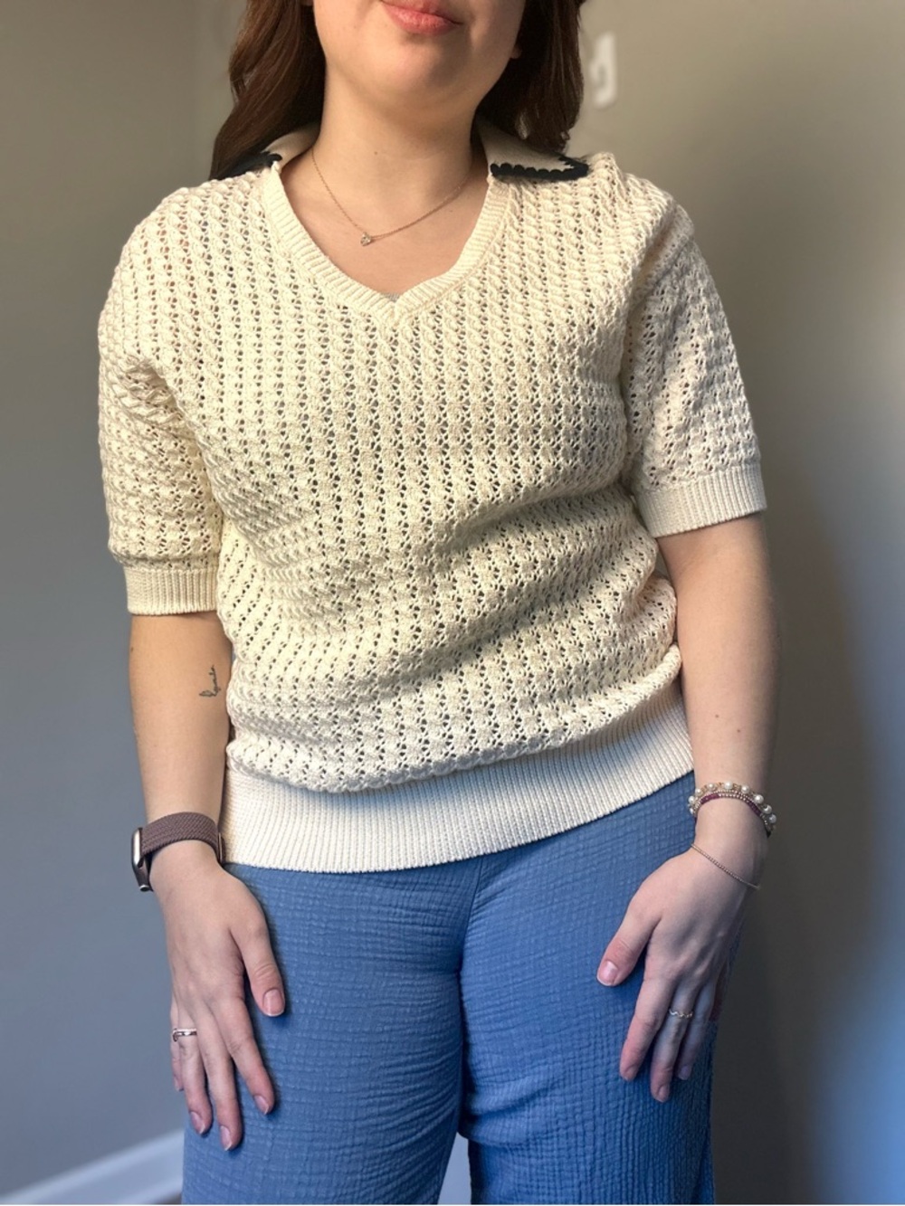 Elie Tahari NWT Cream Knit V-Neck Collared Short Sleeve Sweater Size M